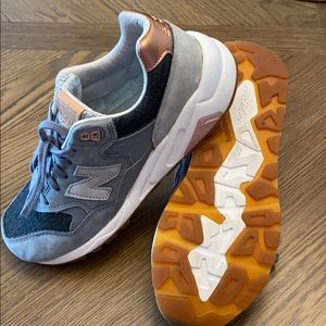 New balance sneaker